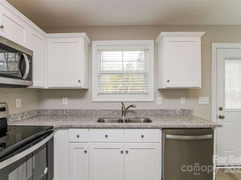 571 Westside Circle, China Grove, NC 28023.  MLS# CAR4213446, YatesRealty ID 24829. 