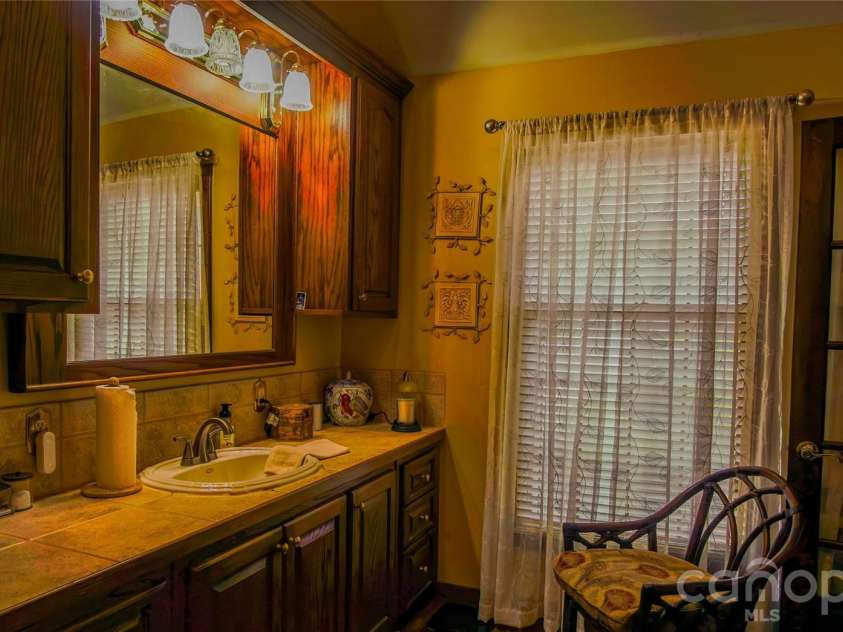 204 Old Stagecoach Road, Lawndale, NC 28090.  MLS# CAR4384627, YatesRealty ID 24830. 