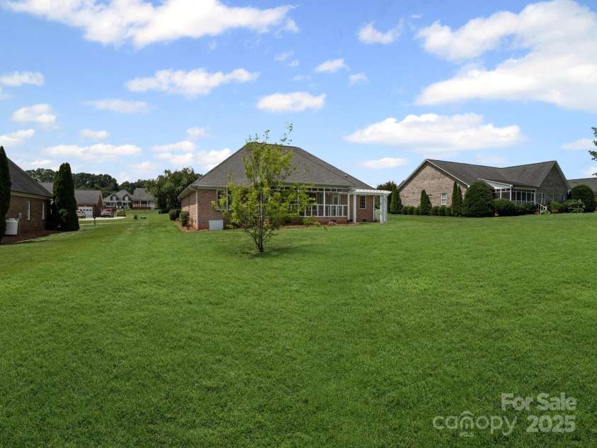 2872 Wheat Field Court, Lincolnton, NC 28092.  MLS# CAR4271500, YatesRealty ID 24831. BACK YARD