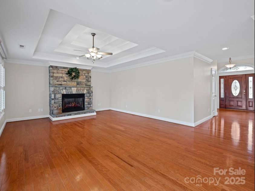 2872 Wheat Field Court, Lincolnton, NC 28092.  MLS# CAR4271500, YatesRealty ID 24831. LR