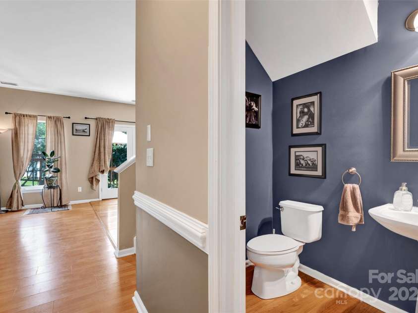 167 Foxtail Drive, Mooresville, NC 28117.  MLS# CAR4267195, YatesRealty ID 24832. Half bath