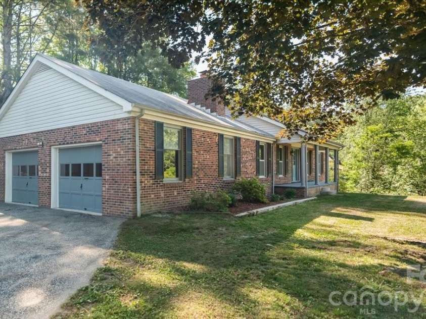 14 Jack Sullins Road, Spruce Pine, NC 28777.  MLS# CAR4380242, YatesRealty ID 24833. 