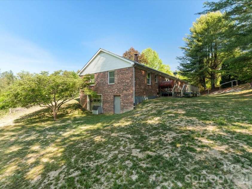 14 Jack Sullins Road, Spruce Pine, NC 28777.  MLS# CAR4380242, YatesRealty ID 24833. 