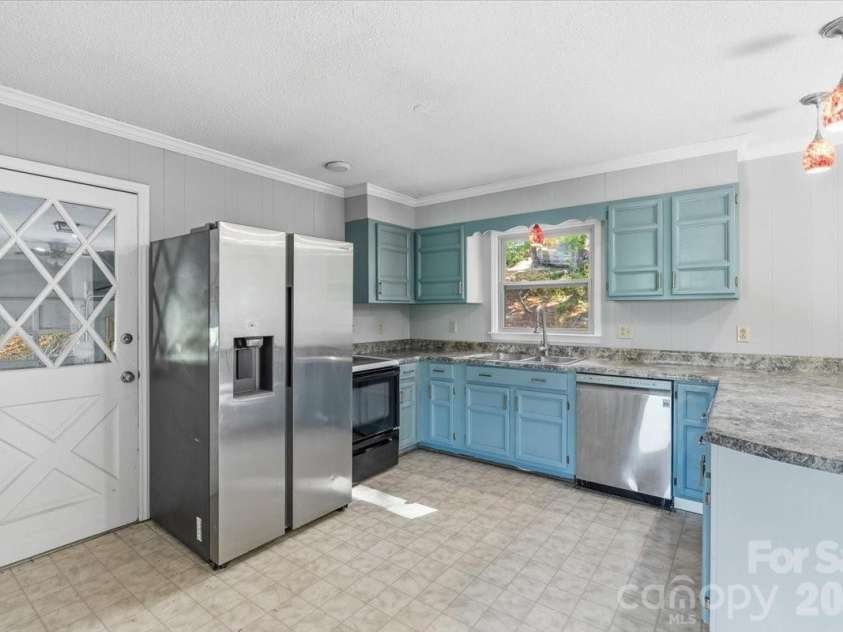 14 Jack Sullins Road, Spruce Pine, NC 28777.  MLS# CAR4380242, YatesRealty ID 24833. 