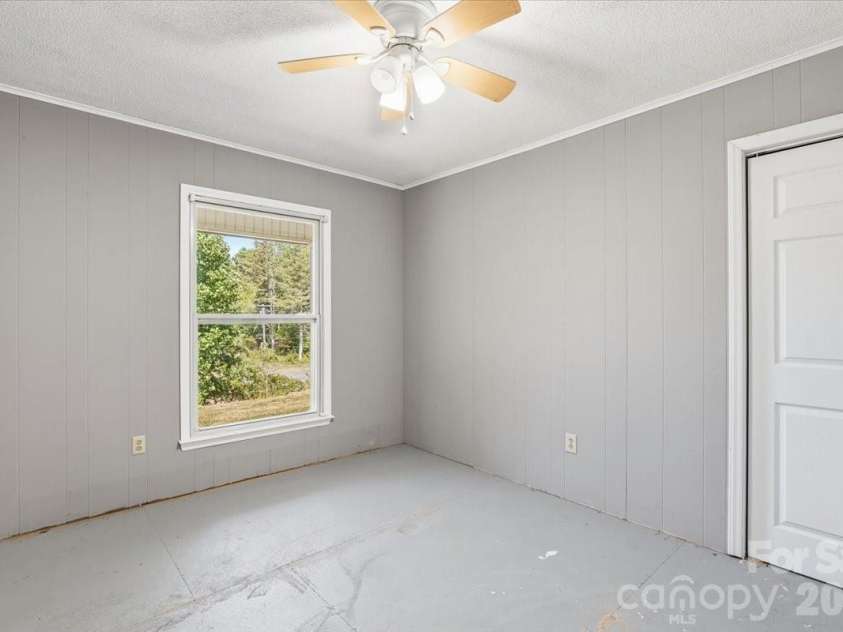 14 Jack Sullins Road, Spruce Pine, NC 28777.  MLS# CAR4380242, YatesRealty ID 24833. 