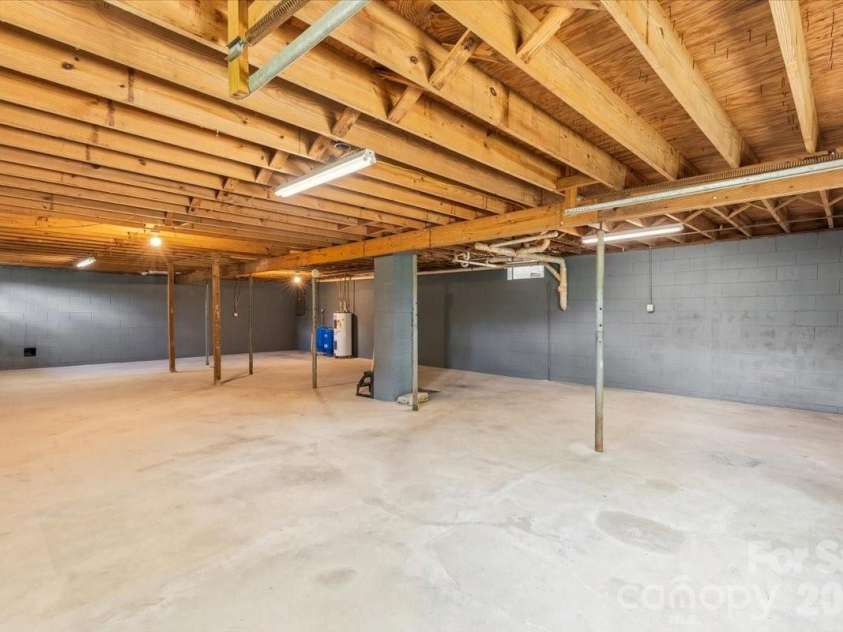 14 Jack Sullins Road, Spruce Pine, NC 28777.  MLS# CAR4380242, YatesRealty ID 24833. 