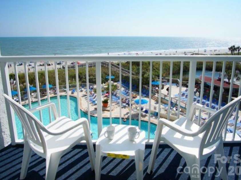 161 Seawatch Drive, Myrtle Beach, SC 29572.  MLS# CAR4385626, YatesRealty ID 24834. 