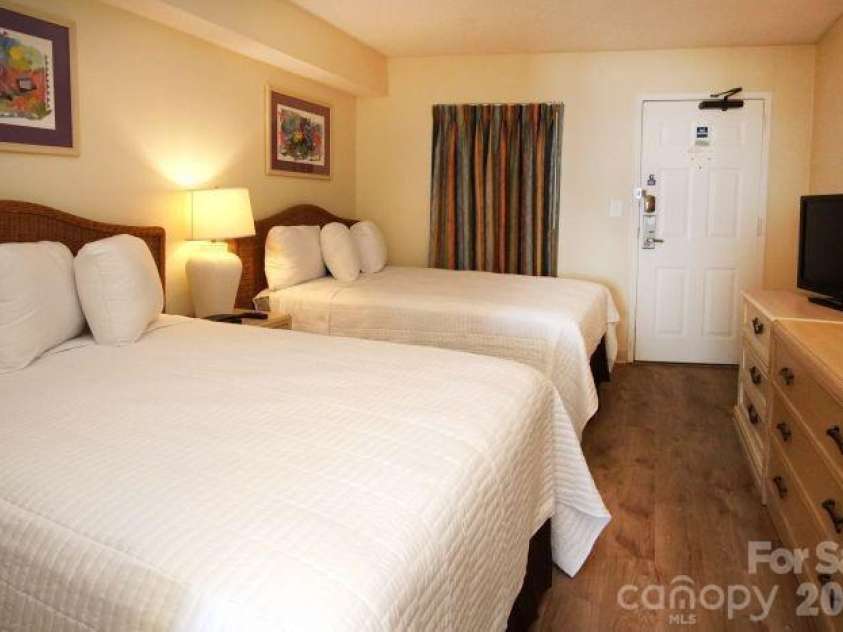 161 Seawatch Drive, Myrtle Beach, SC 29572.  MLS# CAR4385626, YatesRealty ID 24834. 