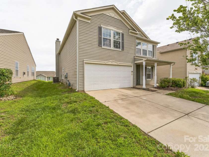 673 Shellbark Drive, Concord, NC 28025.  MLS# CAR4264704, YatesRealty ID 24835. 