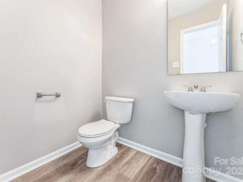 673 Shellbark Drive, Concord, NC 28025.  MLS# CAR4264704, YatesRealty ID 24835. 