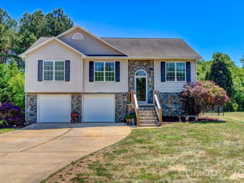 204 Black Rock School Road, Cherryville, NC 28021.  MLS# CAR4385706, YatesRealty ID 24836. 