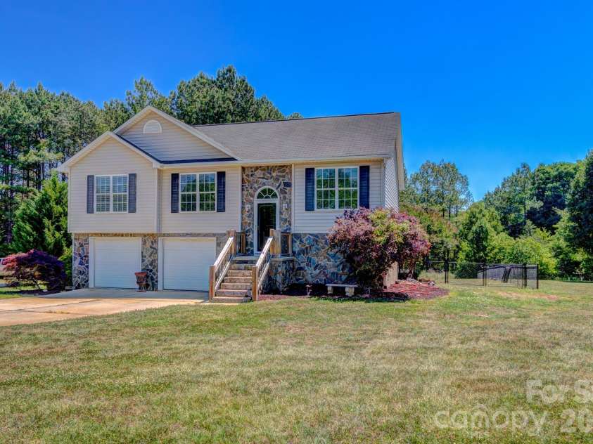 204 Black Rock School Road, Cherryville, NC 28021.  MLS# CAR4385706, YatesRealty ID 24836. 