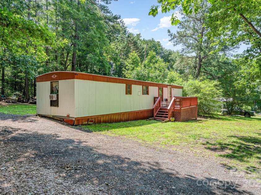 5239 Lineberger Road, Stanley, NC 28164.  MLS# CAR4268968, YatesRealty ID 24836. 