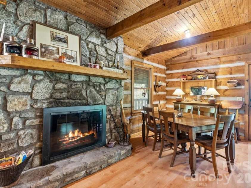 524 McDaris Loop Drive, Mars Hill, NC 28754.  MLS# CAR4380210, YatesRealty ID 24837. 
