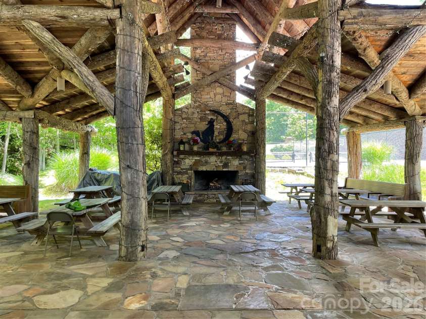 524 McDaris Loop Drive, Mars Hill, NC 28754.  MLS# CAR4380210, YatesRealty ID 24837. 