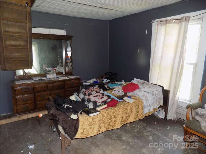 212 Huffman Road, Gastonia, NC 28052.  MLS# CAR4273984, YatesRealty ID 24839. BEDROOM