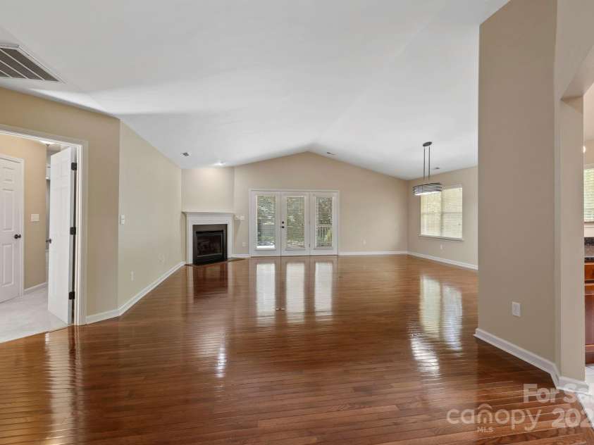 241 Fairway View Drive, Etowah, NC 28729.  MLS# CAR4304614, YatesRealty ID 2484. 