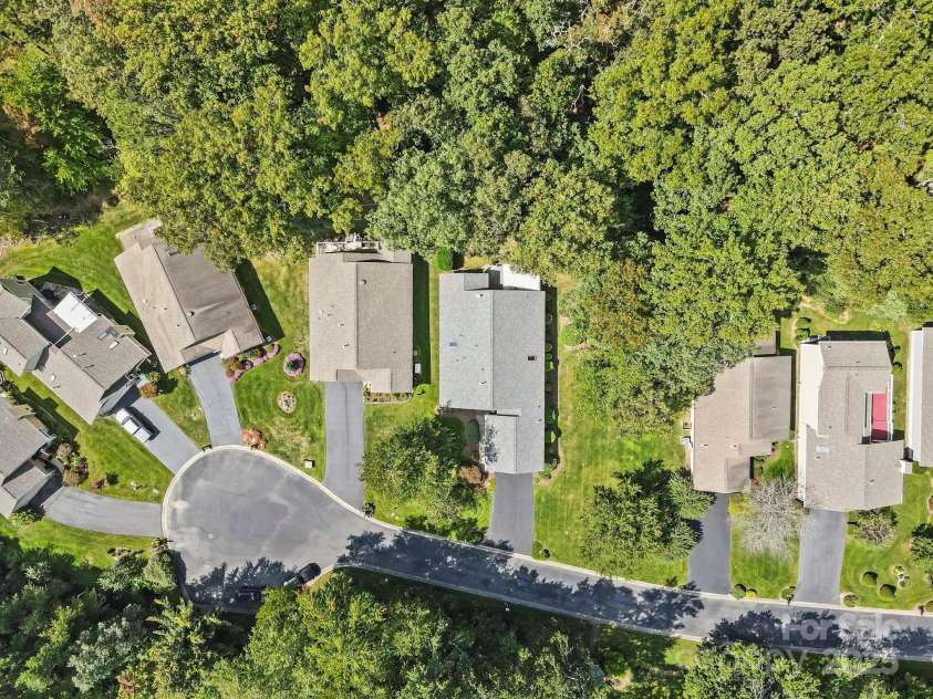 241 Fairway View Drive, Etowah, NC 28729.  MLS# CAR4304614, YatesRealty ID 2484. 