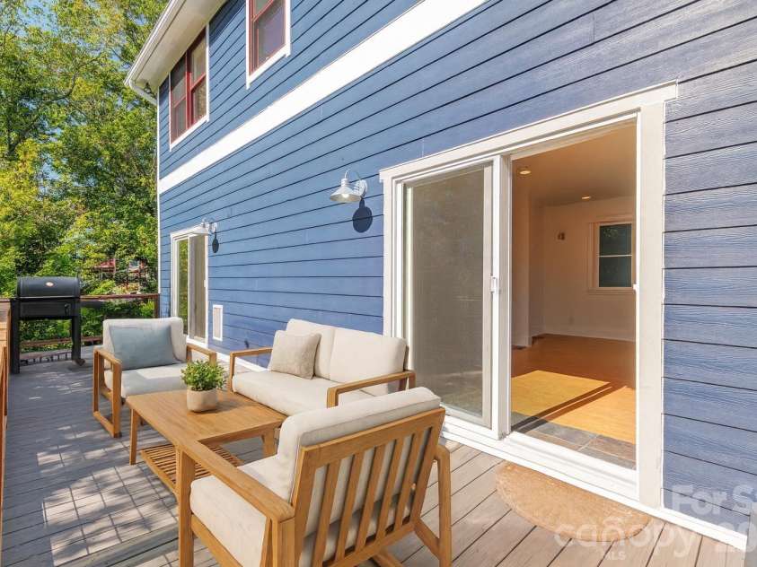 60 Sunrise Drive, Asheville, NC 28806.  MLS# CAR4300422, YatesRealty ID 2484. Virtually Staged