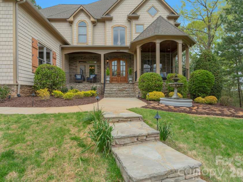 4017 Beechwood Spring Lane, Belmont, NC 28012.  MLS# CAR4364266, YatesRealty ID 24840. 