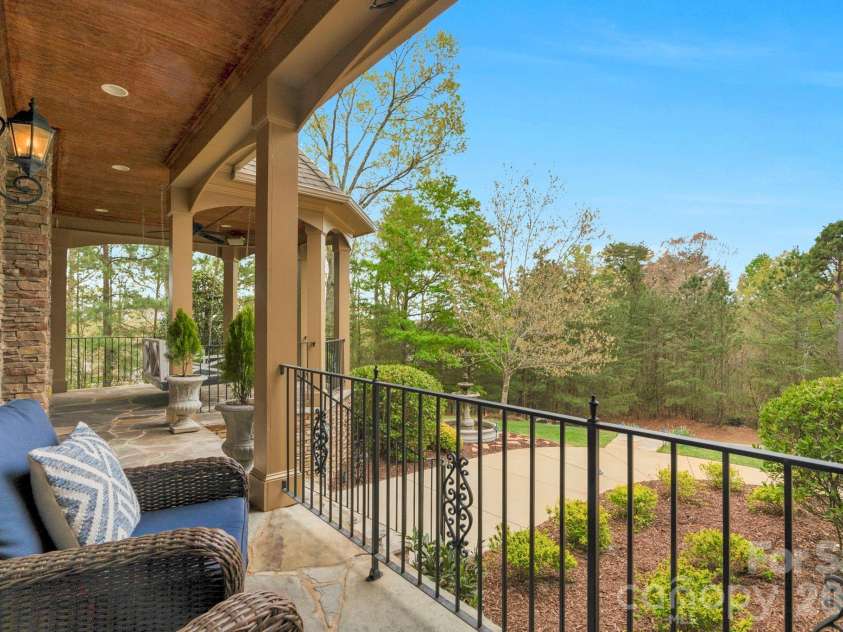 4017 Beechwood Spring Lane, Belmont, NC 28012.  MLS# CAR4364266, YatesRealty ID 24840. 