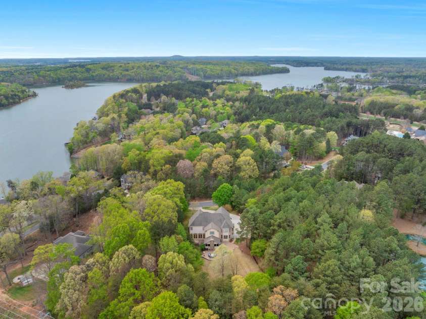 4017 Beechwood Spring Lane, Belmont, NC 28012.  MLS# CAR4364266, YatesRealty ID 24840. 