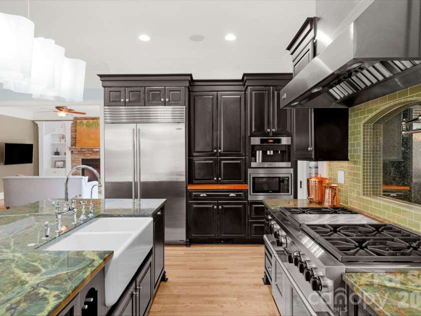 4017 Beechwood Spring Lane, Belmont, NC 28012.  MLS# CAR4364266, YatesRealty ID 24840. 