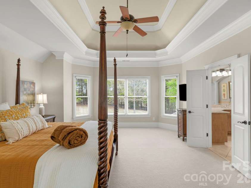 4017 Beechwood Spring Lane, Belmont, NC 28012.  MLS# CAR4364266, YatesRealty ID 24840. 