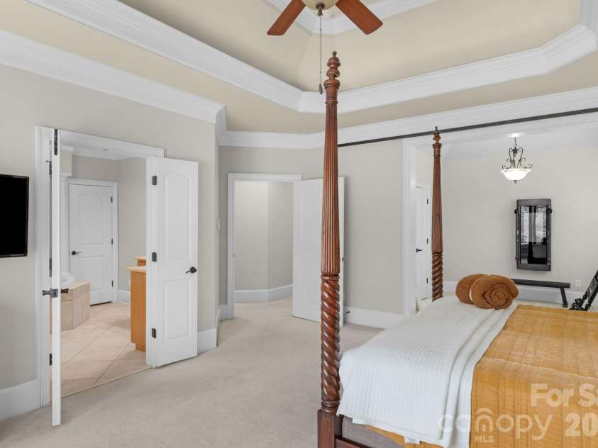 4017 Beechwood Spring Lane, Belmont, NC 28012.  MLS# CAR4364266, YatesRealty ID 24840. 