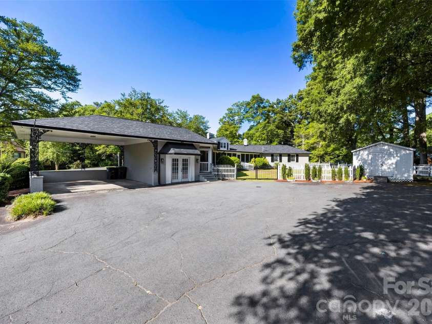 1314 Park Lane, Gastonia, NC 28052.  MLS# CAR4379473, YatesRealty ID 24841. 