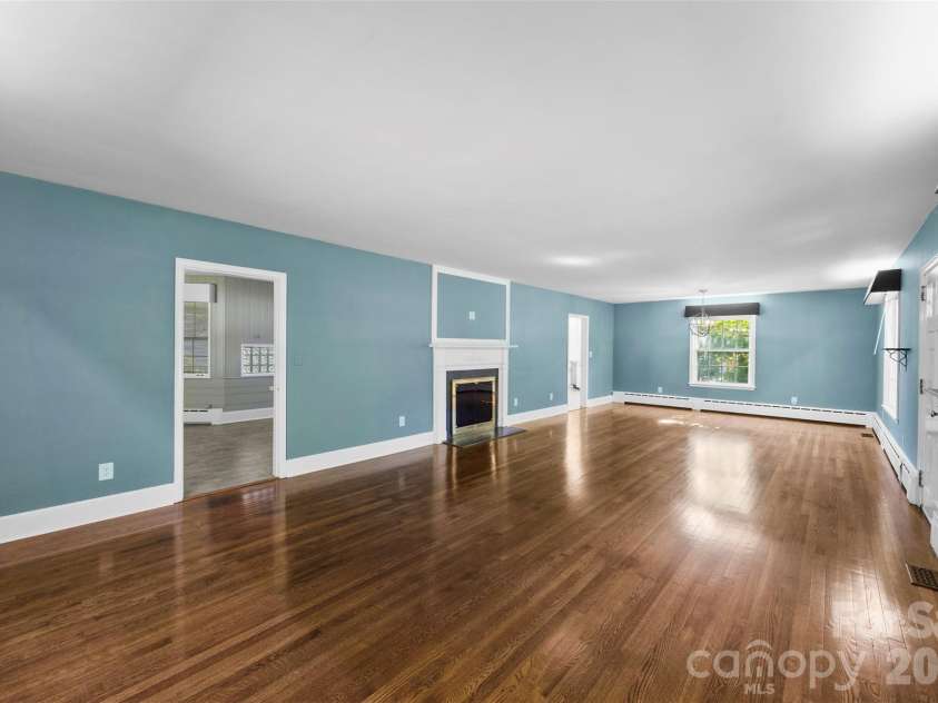 1314 Park Lane, Gastonia, NC 28052.  MLS# CAR4379473, YatesRealty ID 24841. 