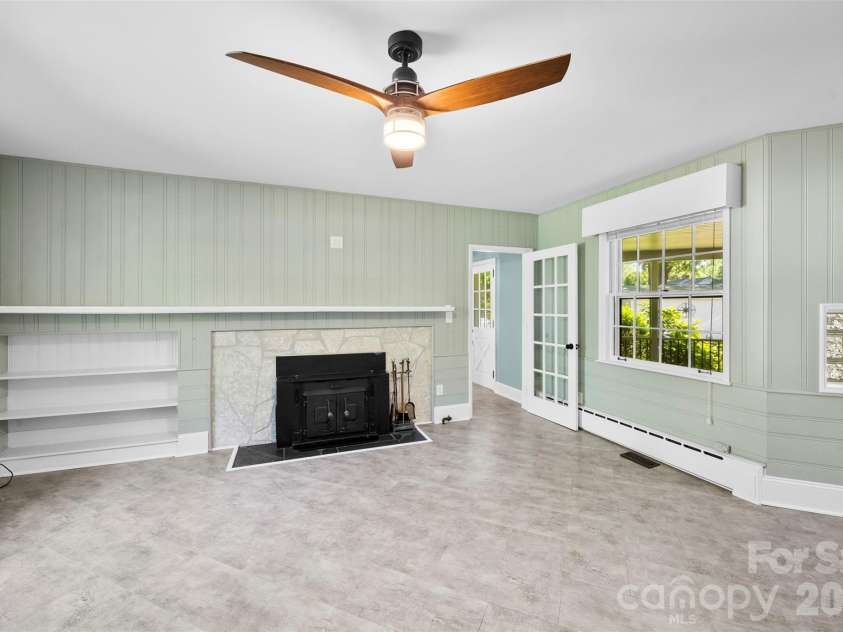 1314 Park Lane, Gastonia, NC 28052.  MLS# CAR4379473, YatesRealty ID 24841. 