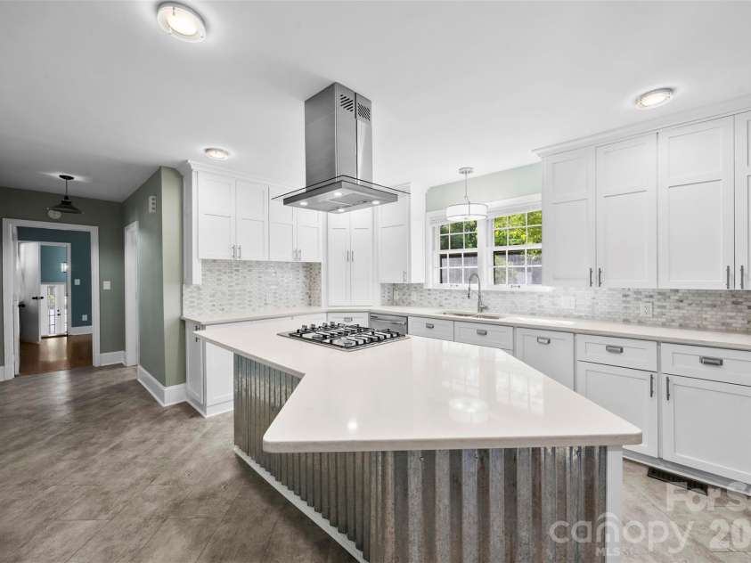 1314 Park Lane, Gastonia, NC 28052.  MLS# CAR4379473, YatesRealty ID 24841. 