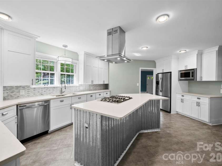 1314 Park Lane, Gastonia, NC 28052.  MLS# CAR4379473, YatesRealty ID 24841. 