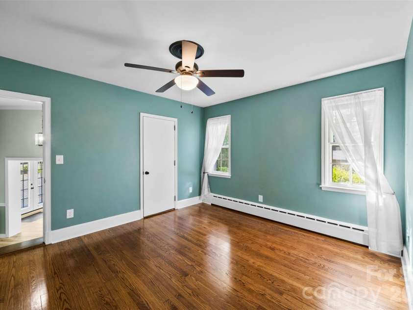 1314 Park Lane, Gastonia, NC 28052.  MLS# CAR4379473, YatesRealty ID 24841. 
