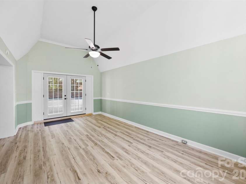 1314 Park Lane, Gastonia, NC 28052.  MLS# CAR4379473, YatesRealty ID 24841. 