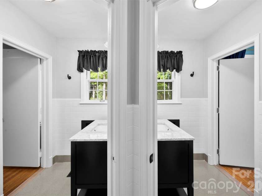 1314 Park Lane, Gastonia, NC 28052.  MLS# CAR4379473, YatesRealty ID 24841. 