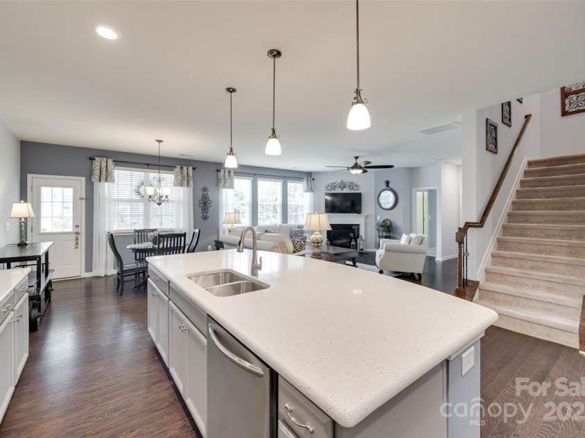 230 Yale Place, Fort Mill, SC 29707.  MLS# CAR4269084, YatesRealty ID 24841. 