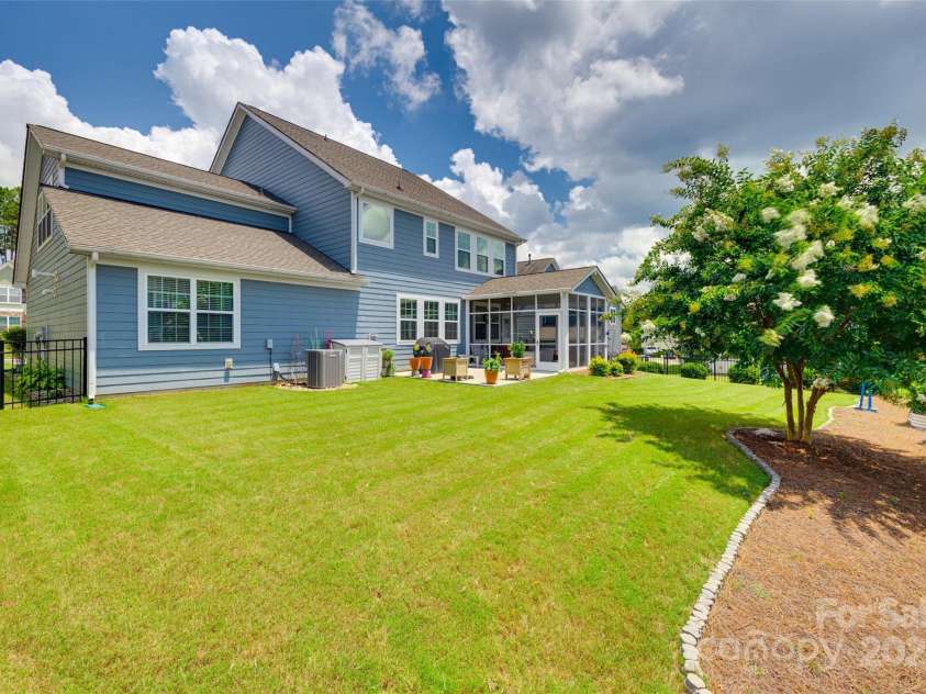 230 Yale Place, Fort Mill, SC 29707.  MLS# CAR4269084, YatesRealty ID 24841. 
