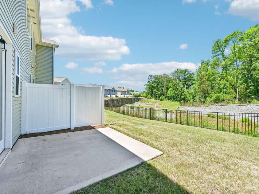 1325 Southern Sugar Drive, Charlotte, NC 28262.  MLS# CAR4381363, YatesRealty ID 24842. 