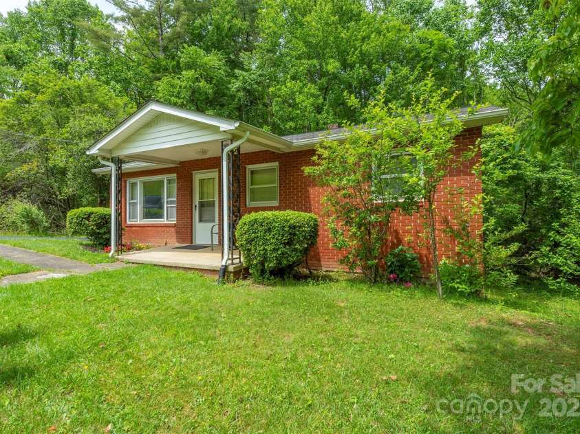 1788 Blue Rock Road, Burnsville, NC 28714.  MLS# CAR4263803, YatesRealty ID 24843. 