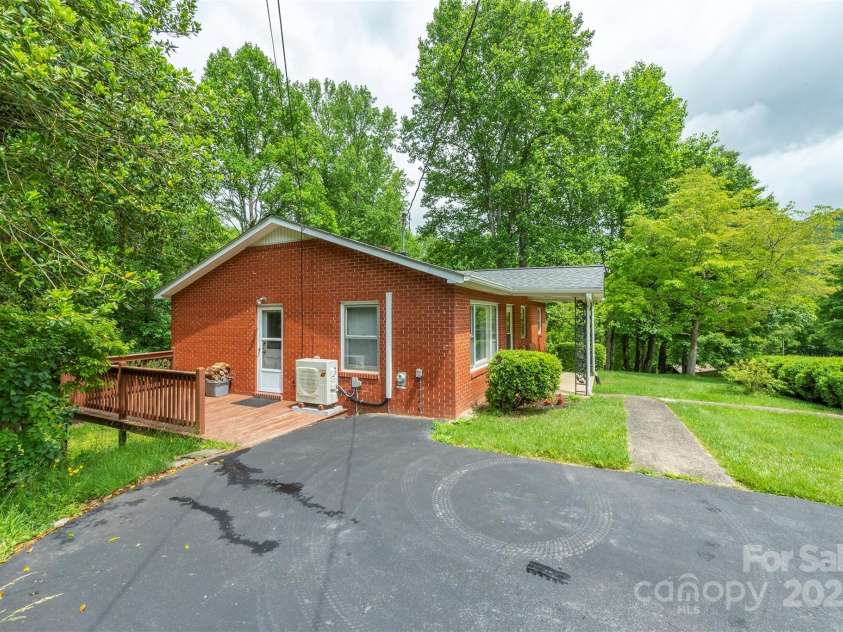 1788 Blue Rock Road, Burnsville, NC 28714.  MLS# CAR4263803, YatesRealty ID 24843. 