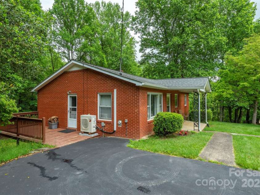 1788 Blue Rock Road, Burnsville, NC 28714.  MLS# CAR4263803, YatesRealty ID 24843. 