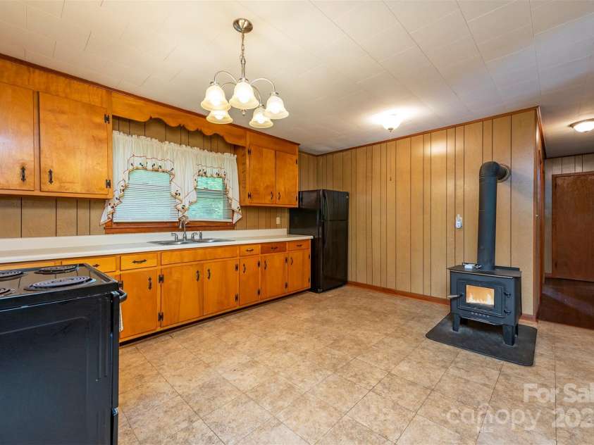 1788 Blue Rock Road, Burnsville, NC 28714.  MLS# CAR4263803, YatesRealty ID 24843. 