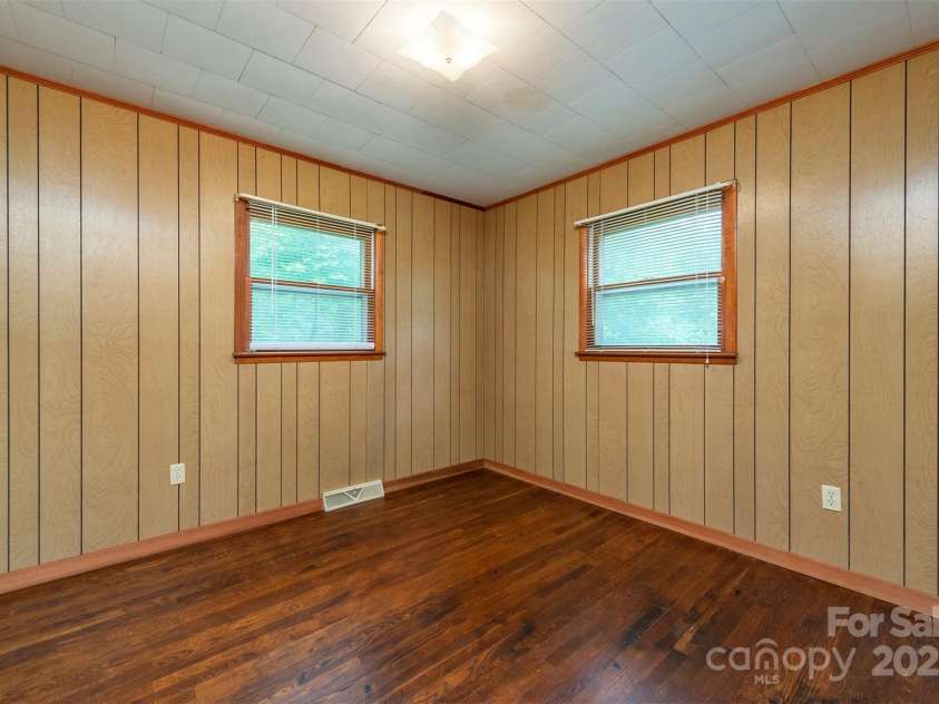 1788 Blue Rock Road, Burnsville, NC 28714.  MLS# CAR4263803, YatesRealty ID 24843. 