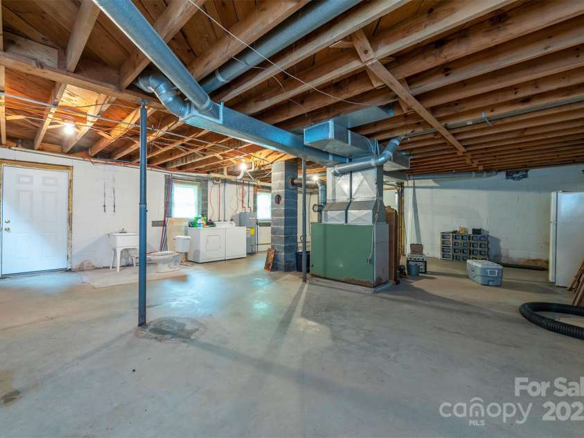 1788 Blue Rock Road, Burnsville, NC 28714.  MLS# CAR4263803, YatesRealty ID 24843. 