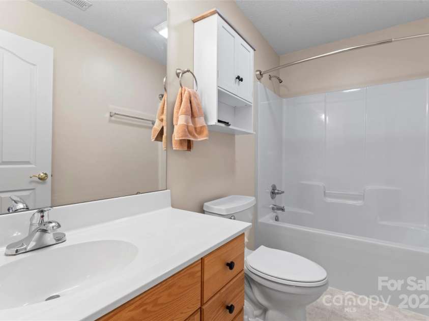 210 Oak Village Parkway, Mooresville, NC 28117.  MLS# CAR4273395, YatesRealty ID 24844. 