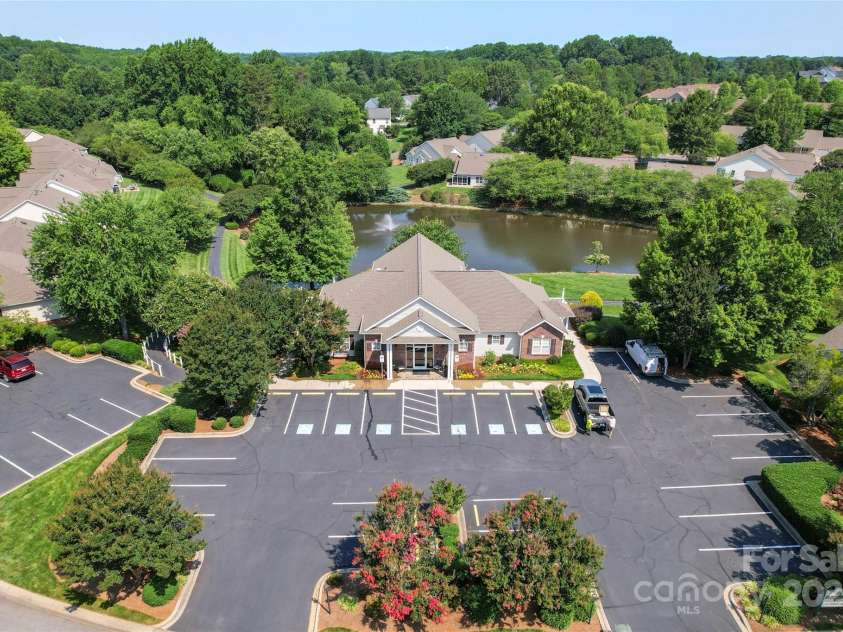 210 Oak Village Parkway, Mooresville, NC 28117.  MLS# CAR4273395, YatesRealty ID 24844. 