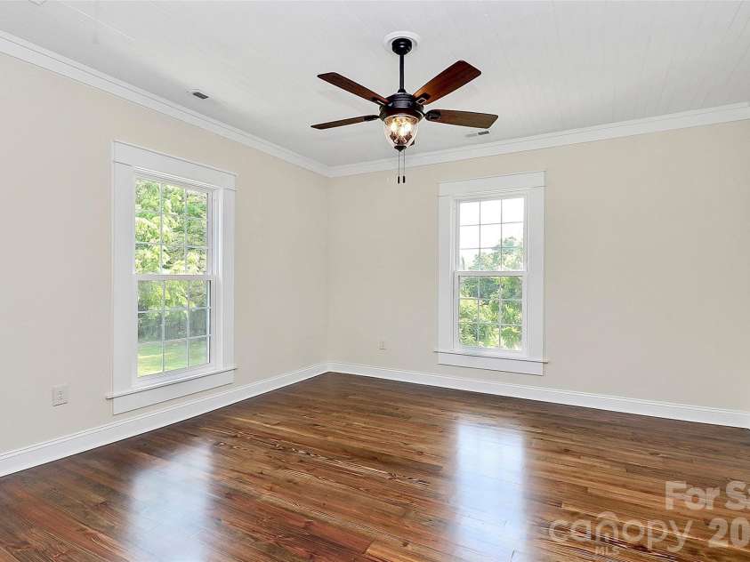 604 Ferguson Ridge Road, Gastonia, NC 28052.  MLS# CAR4374772, YatesRealty ID 24844. 