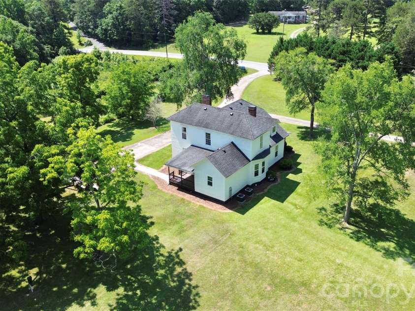 604 Ferguson Ridge Road, Gastonia, NC 28052.  MLS# CAR4374772, YatesRealty ID 24844. 